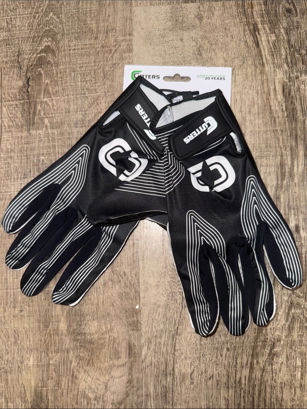 Black Men’s Performance Grip Gloves